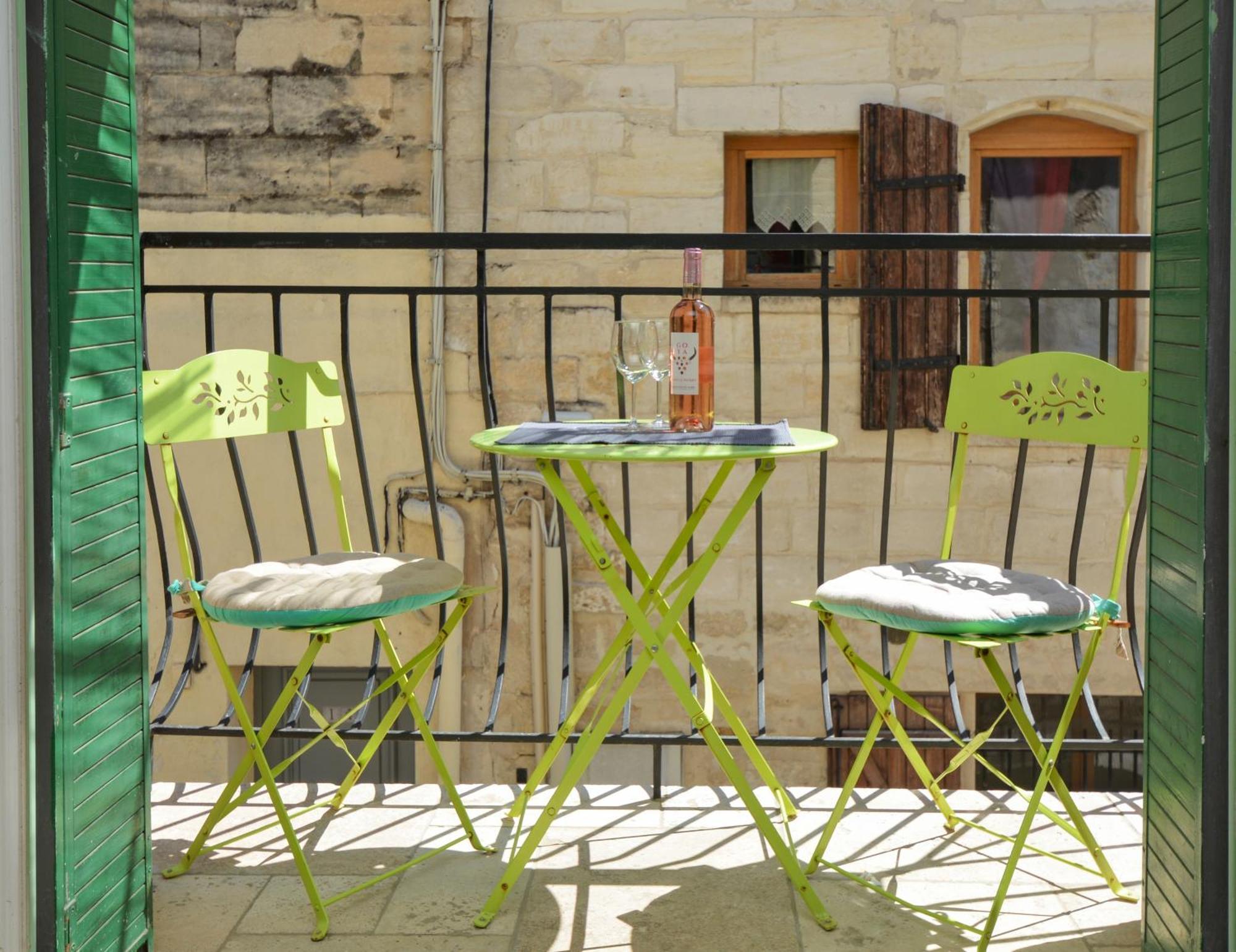 Maison Le Petit Balcon Beaucaire Beaucaire  Luaran gambar